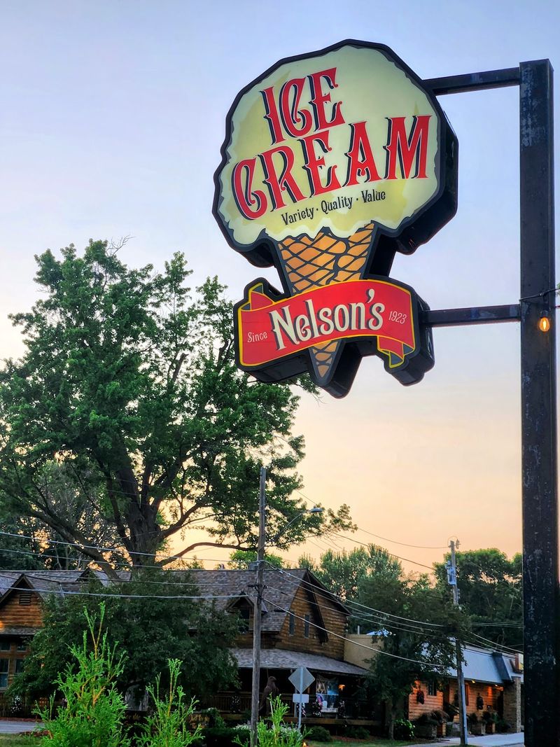 Nelson's Ice Cream, Stillwater, Minnesota