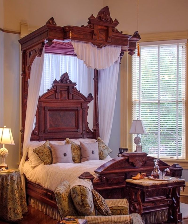 Nine Rooms Filled With Antiques