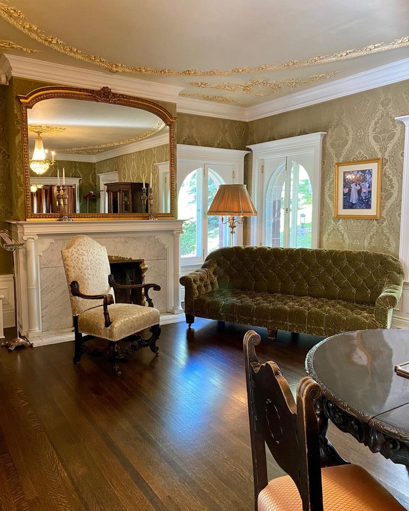 Nine Suites Dressed in History