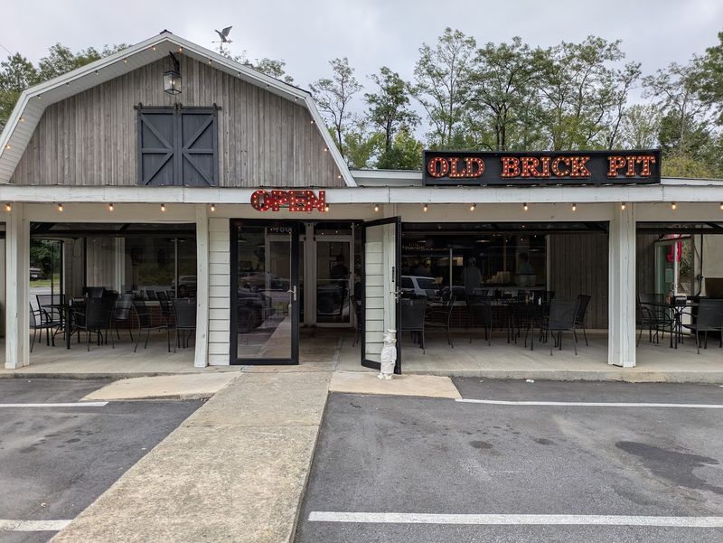 Old Brick Pit Barbecue, Chamblee, Georgia