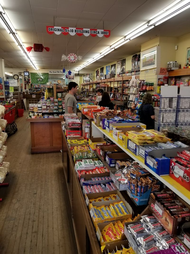 Old-Fashioned Candy That Takes You Straight Back Old-Fashioned Candy That Takes You Straight Back