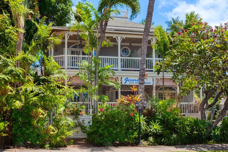 Old French Colonial Bones With Island Character