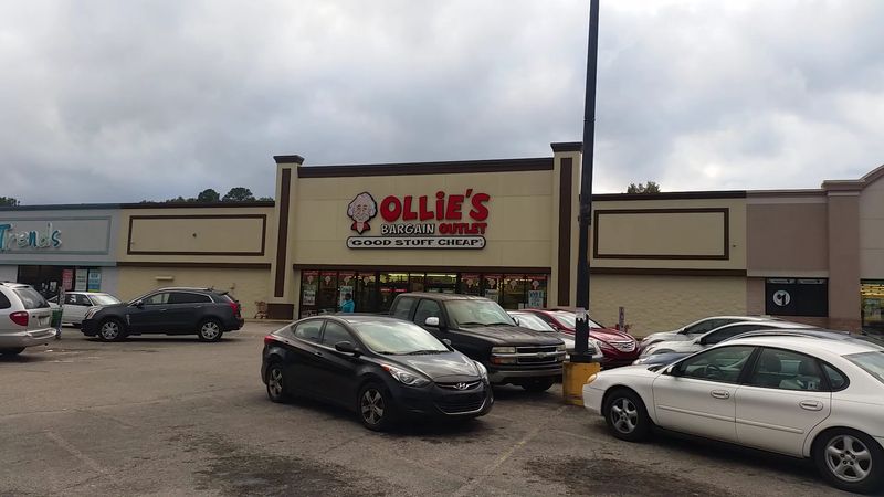 Ollie's Bar-B-Q, Birmingham, Alabama
