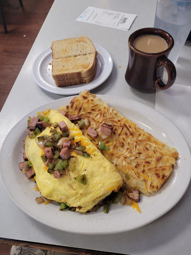Omelettes, Pancakes, And Breakfast Classics Omelettes, Pancakes, And Breakfast Classics