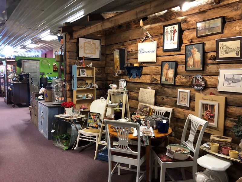 One of the Finest Antique Malls in South-Central Wisconsin One of the Finest Antique Malls in South-Central Wisconsin