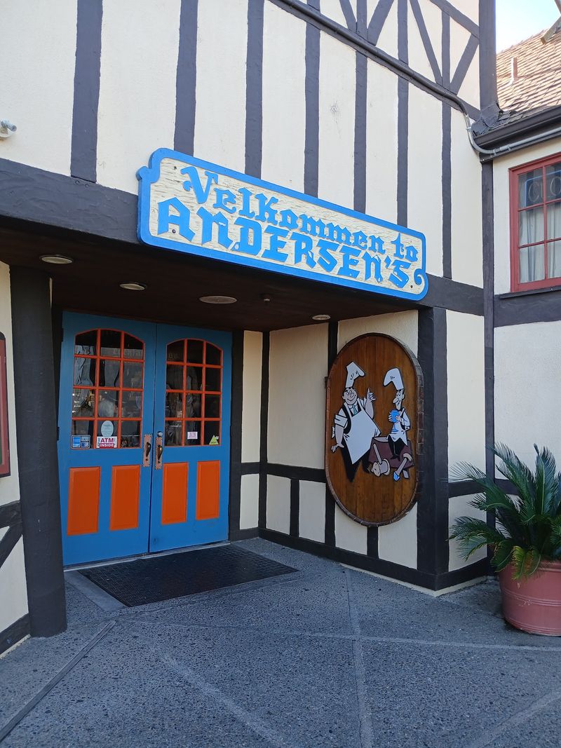 Open Every Day From 8 AM to 9 PM for Maximum Accessibility
