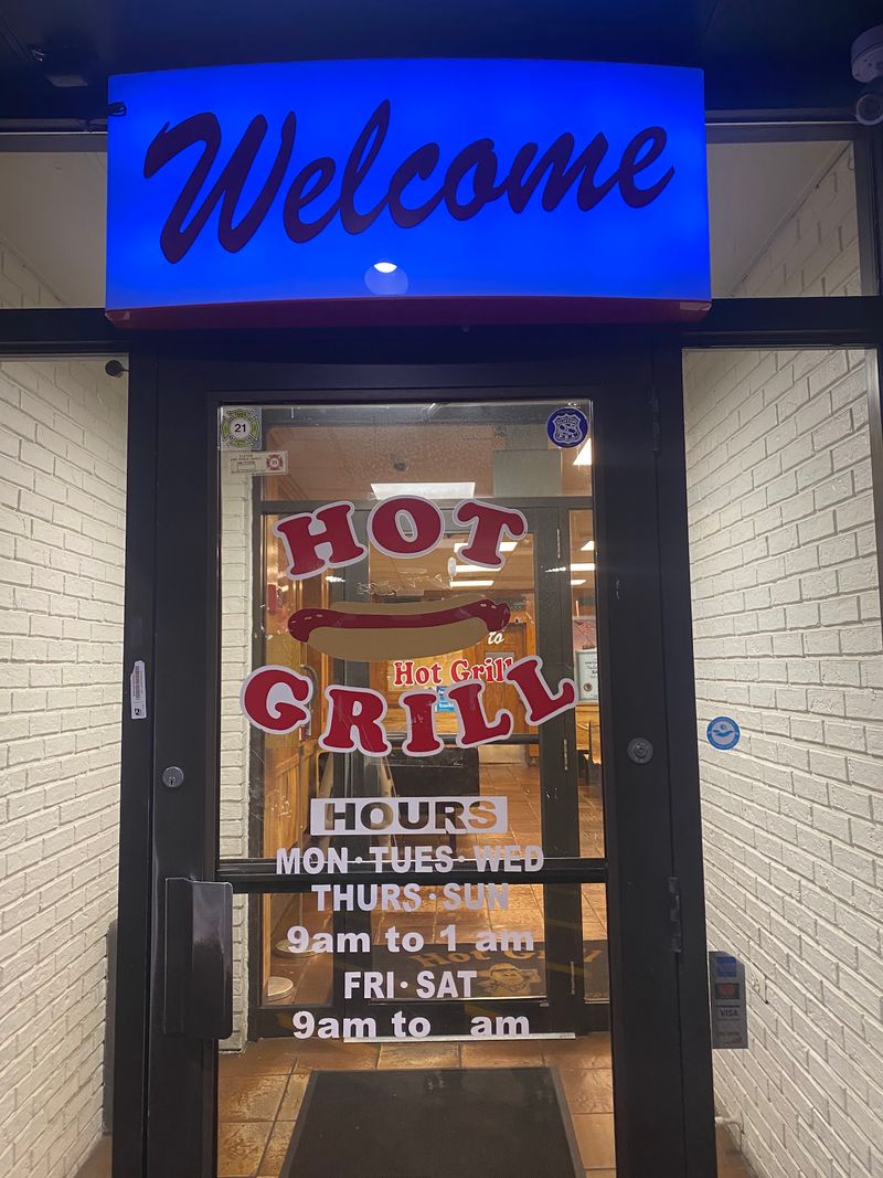 Open Late on Weekends for Night Owl Cravings Open Late on Weekends for Night Owl Cravings