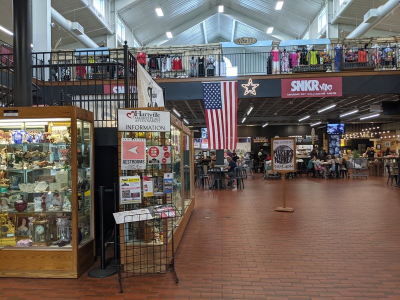 Operating Hours and the Best Days to Visit
