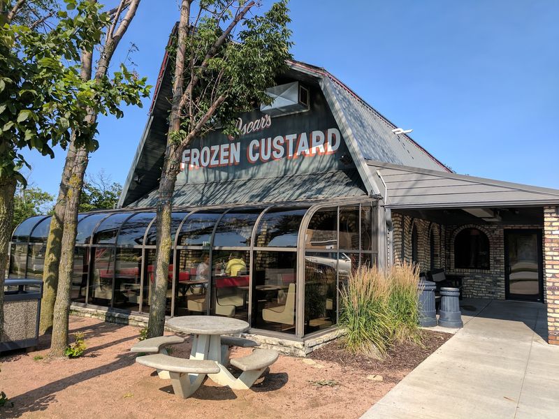 Oscar's Frozen Custard, Milwaukee, WA
