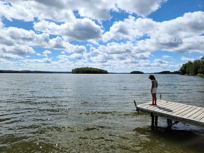 Outdoor Living Around the Shoreline