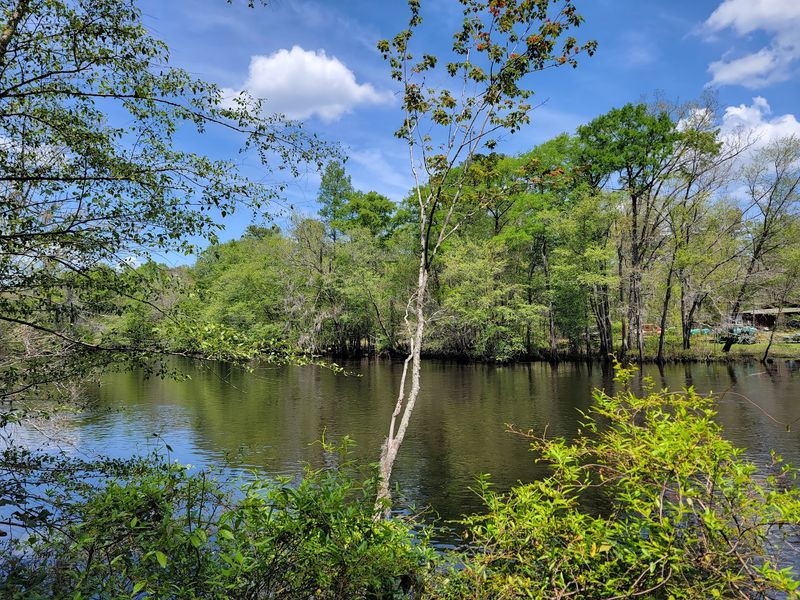 Paddling the Canoe and Kayak Trail Paddling the Canoe and Kayak Trail
