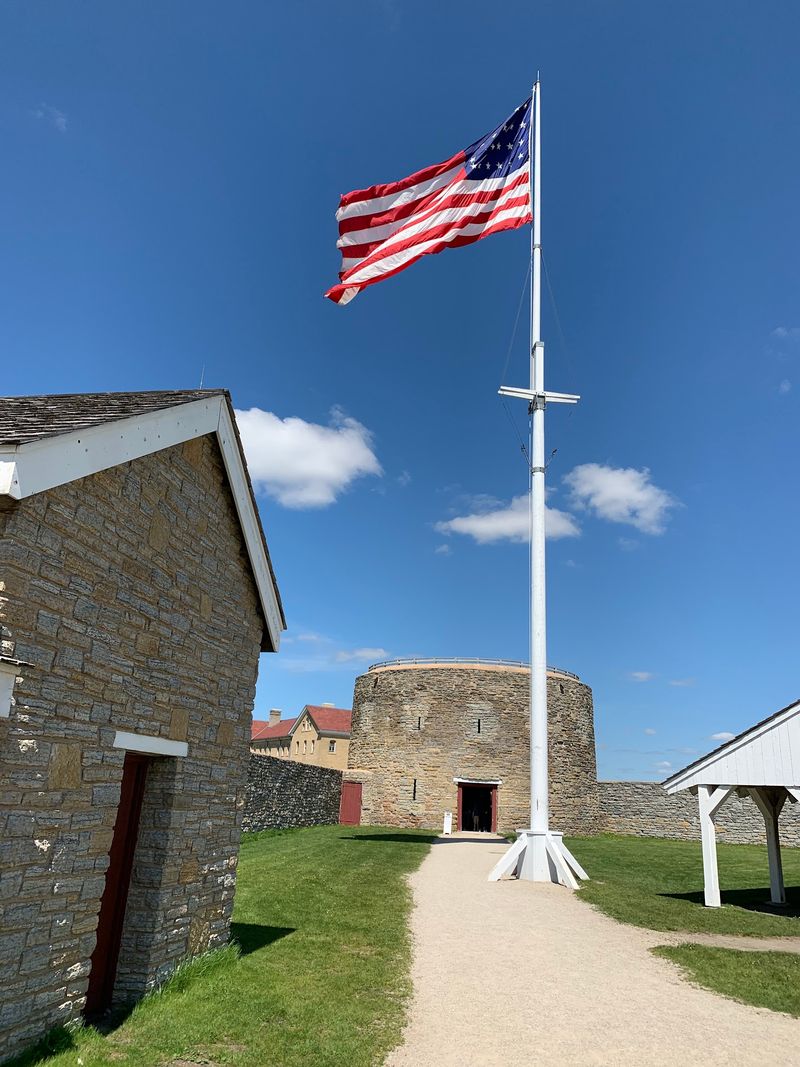 Pairing the Fort With the National Cemetery