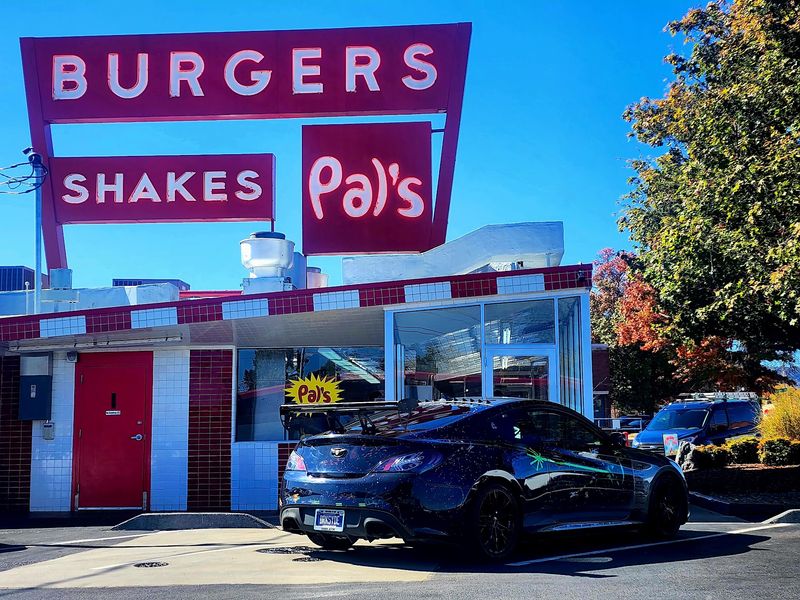 Pal's Sudden Service, Kingsport, Tennessee