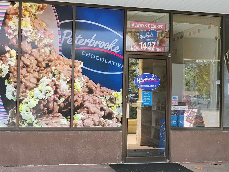 Peterbrooke Chocolatier and Donuts, Fernandina Beach, Florida Peterbrooke Chocolatier and Donuts, Fernandina Beach, Florida