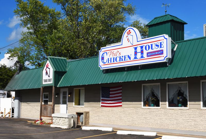 Phil's Chicken House, Endicott