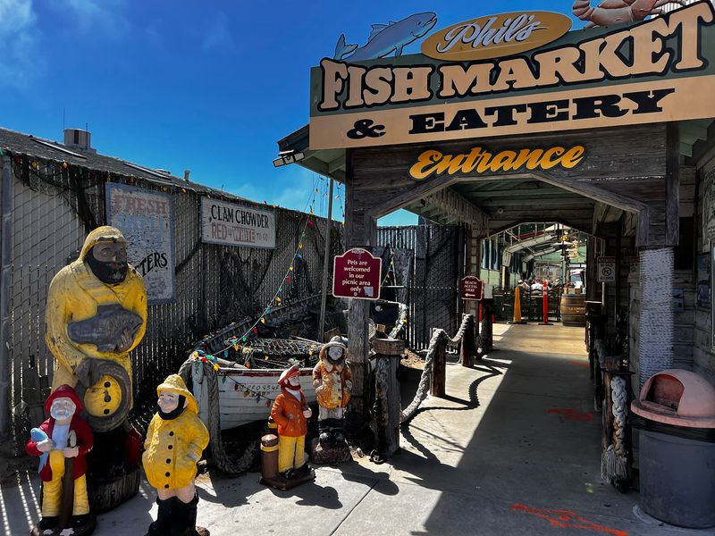 Phil's Fish Market, Moss Landing