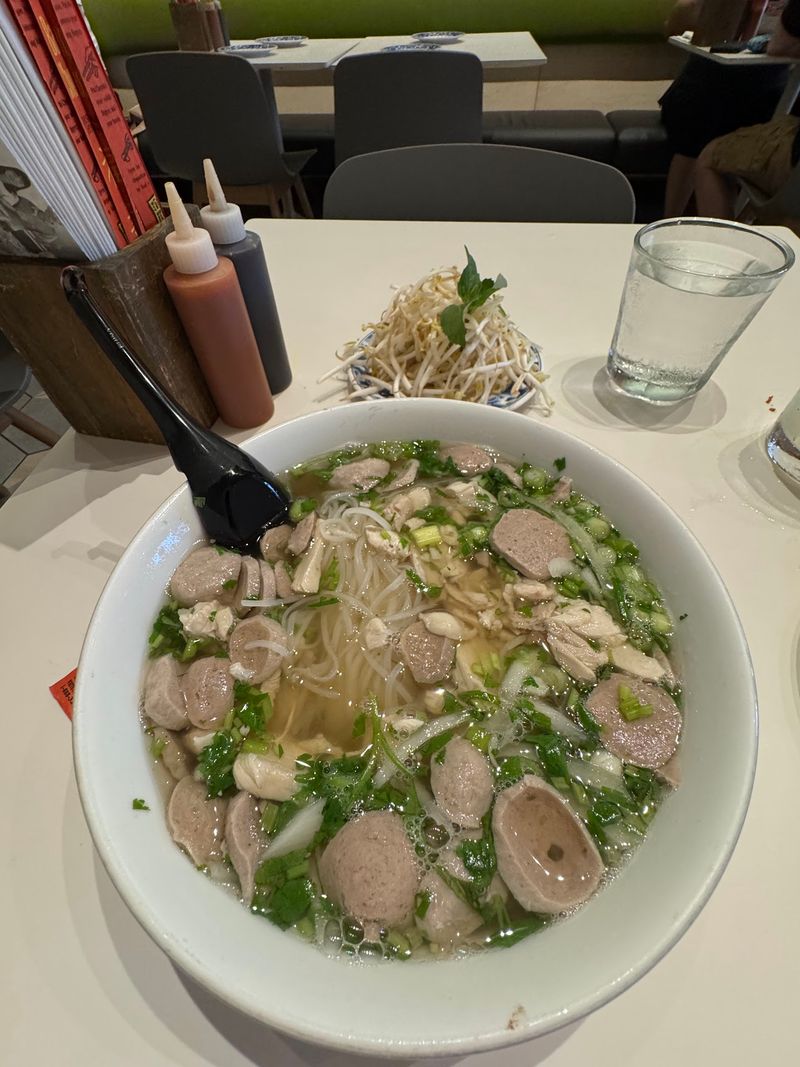 Pho Ketaphon, Danbury, Connecticut