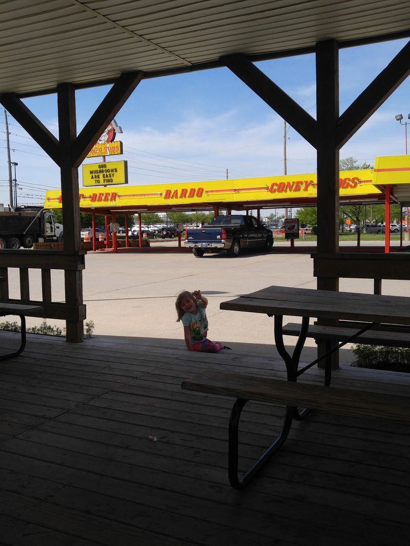 Picnic Tables and Open-Air Seating