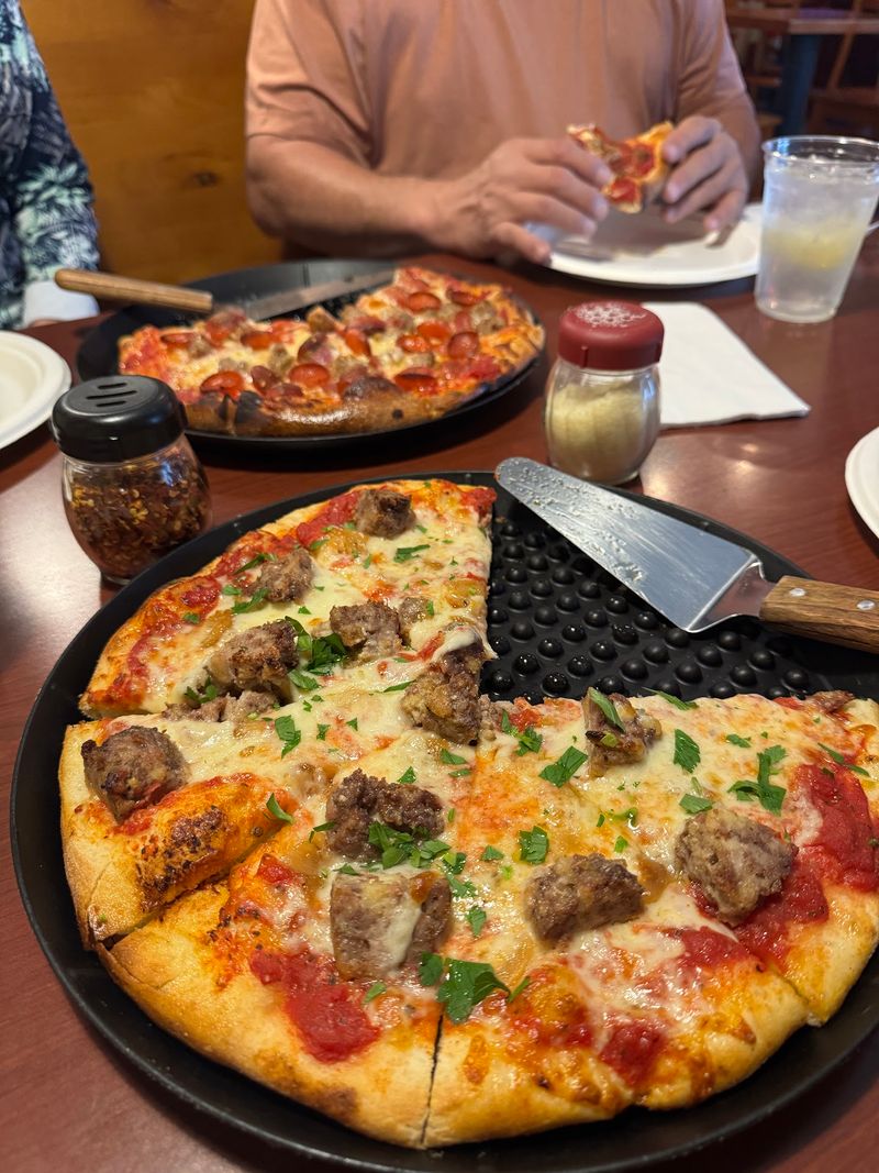Pizzas That Keep Fans Coming Back Pizzas That Keep Fans Coming Back