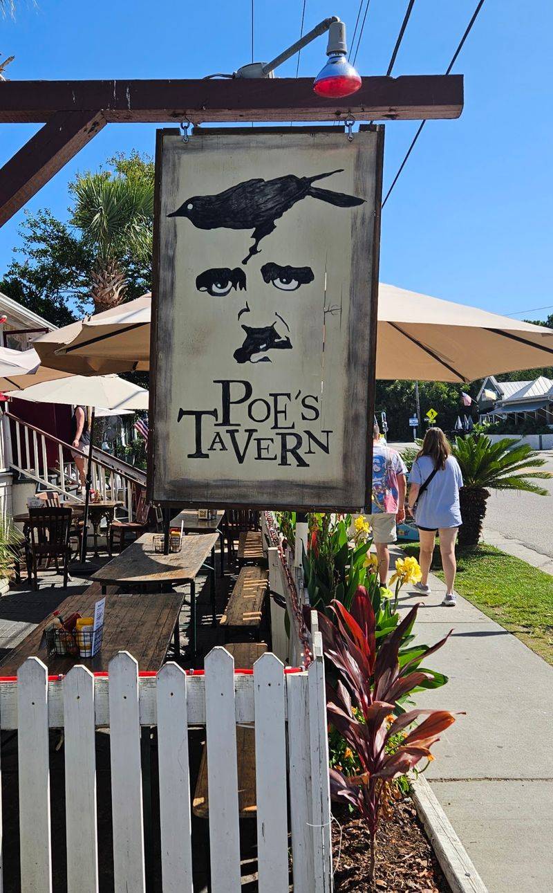 Poe's Tavern (Sullivan's Island)