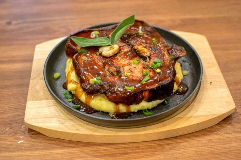 Pork Chops And Gravy
