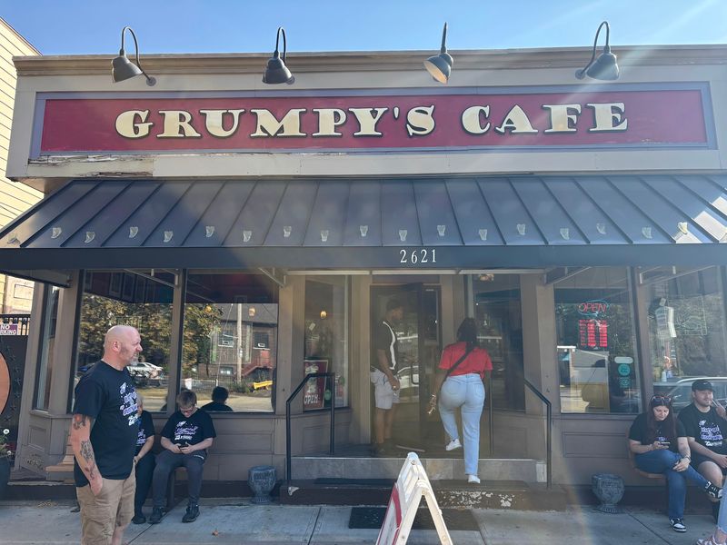 Practical Tips for Visiting Grumpy's Cafe Like a Pro Practical Tips for Visiting Grumpy's Cafe Like a Pro
