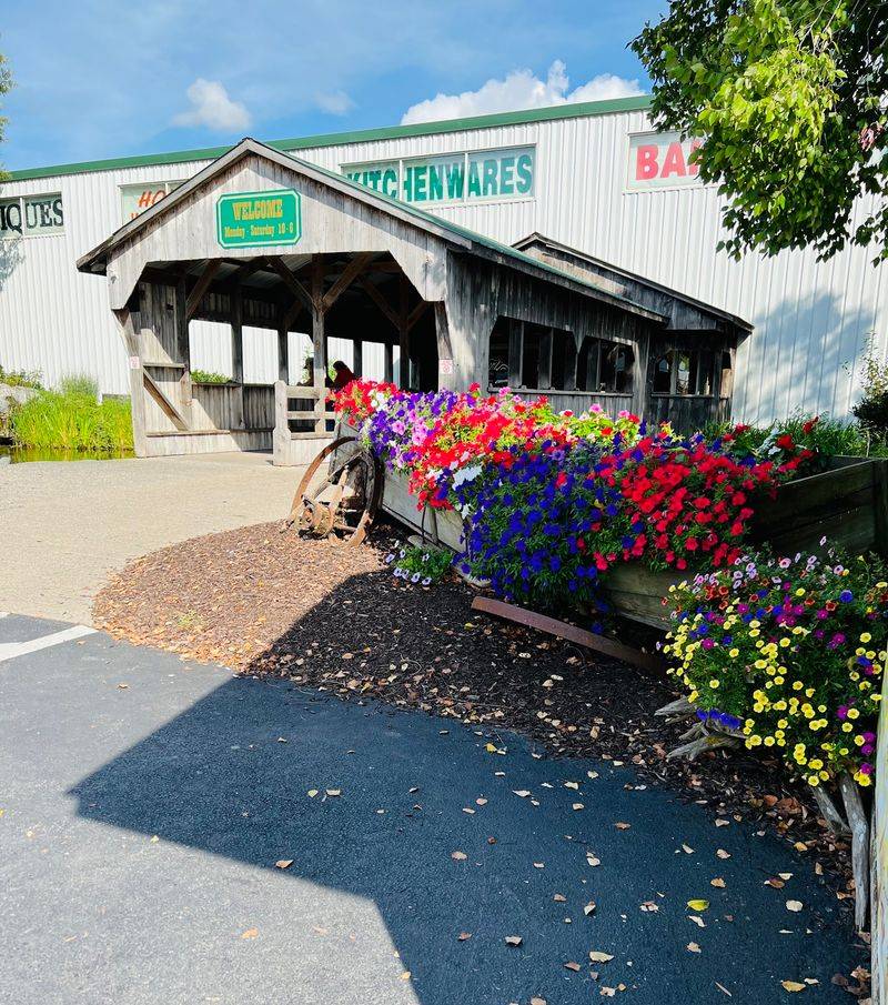 RV Parking and Harvest Host Stays: Convenience for Travelers