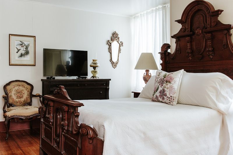 Rates, Amenities, And Planning Your Stay Rates, Amenities, And Planning Your Stay