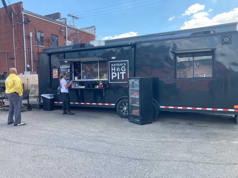 Ray Ray's Hog Pit, Columbus Area, Ohio