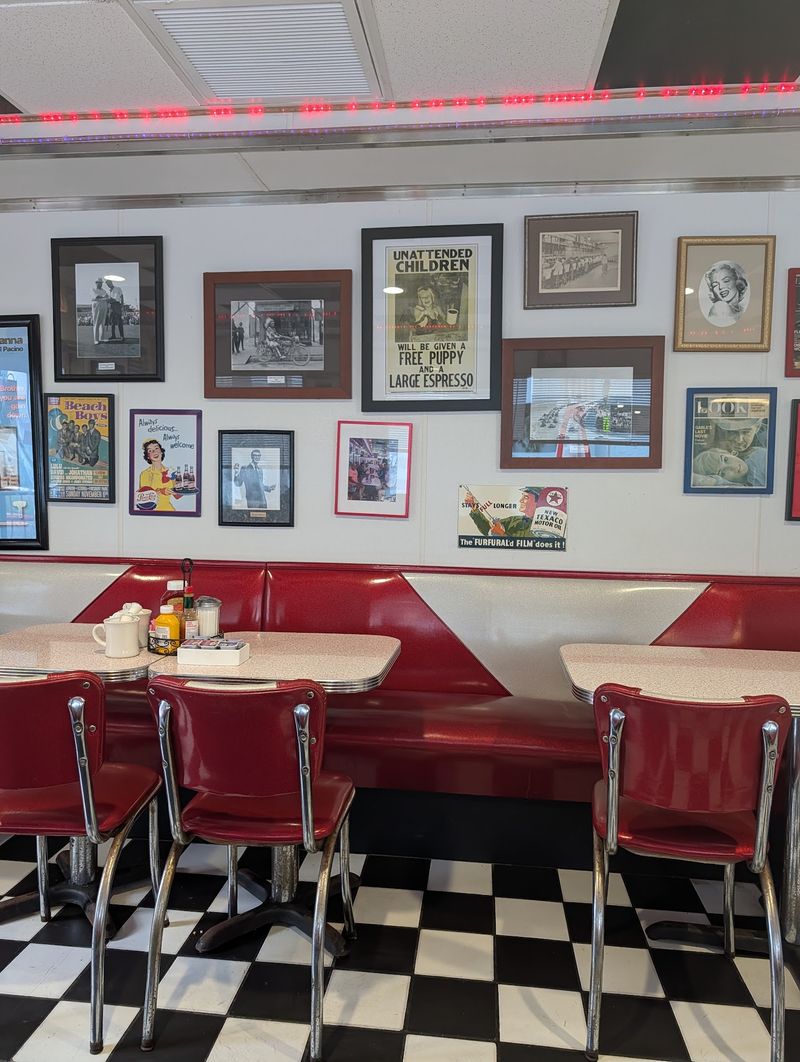 Red-And-White Booths and a 1950s Mood