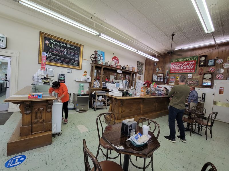Reeves Drug Store Soda Fountain, McMinnville, TN