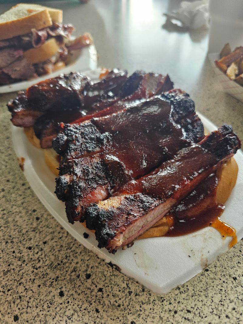 Ribs That Pull Clean From the Bone