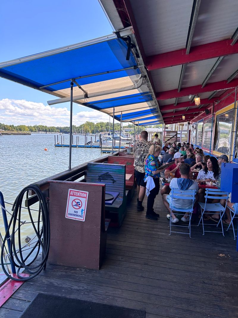 River Views And Dockside Dining River Views And Dockside Dining