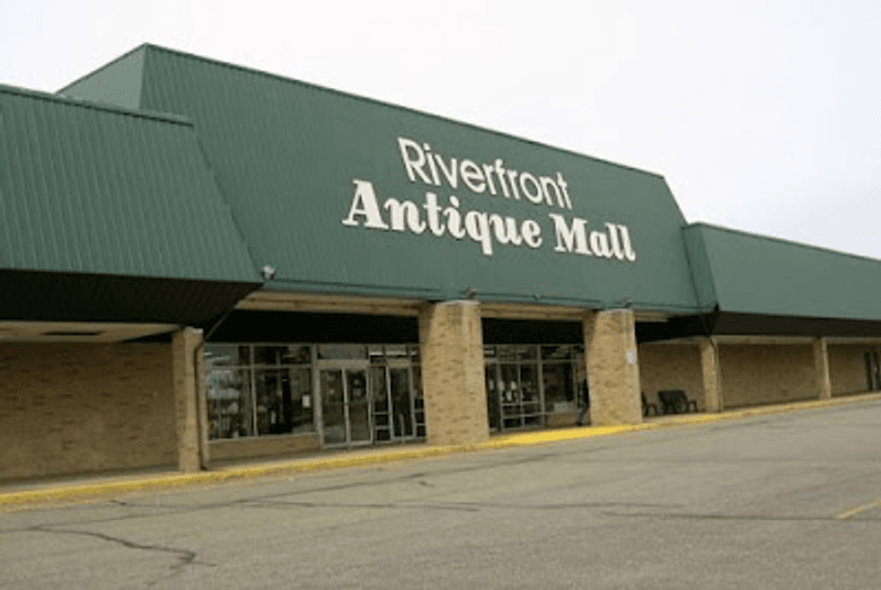 Riverfront Antique Mall, New Philadelphia, Ohio