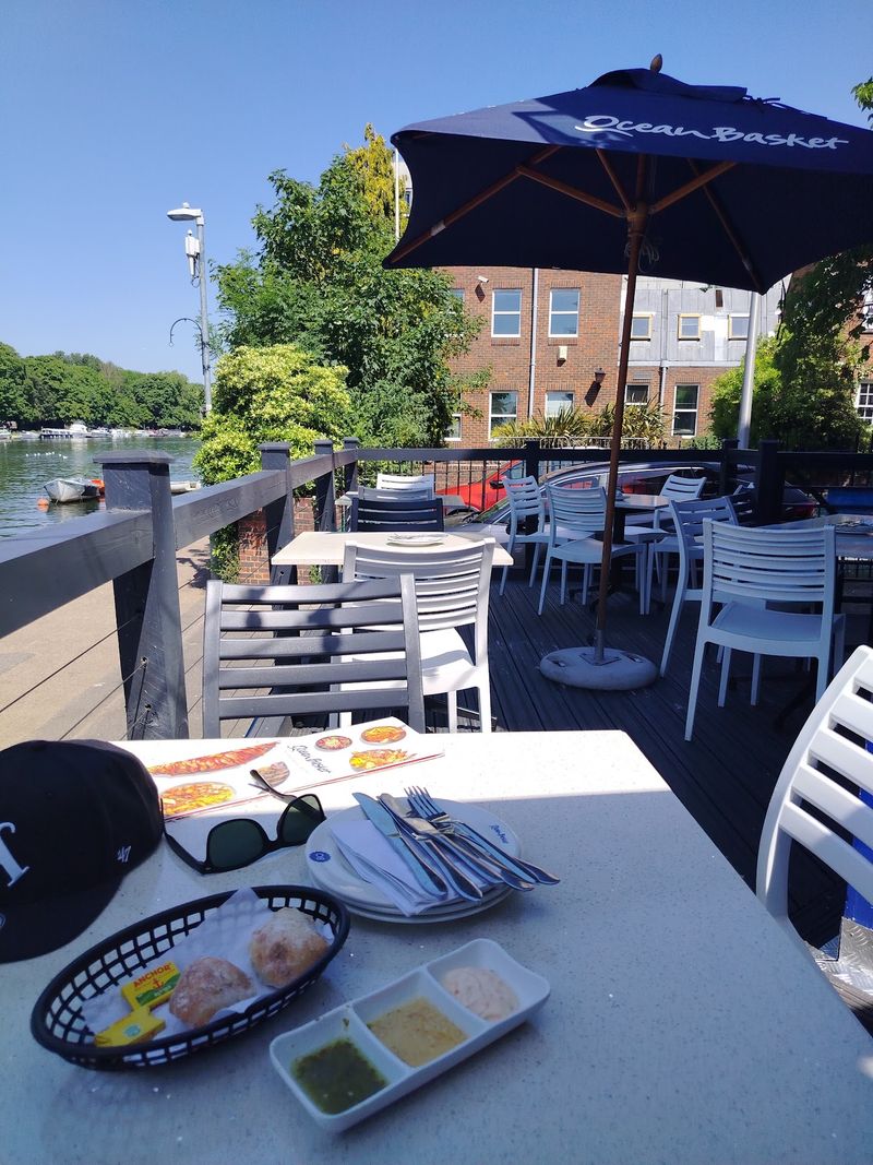 Riverside Catfish House, Kingston