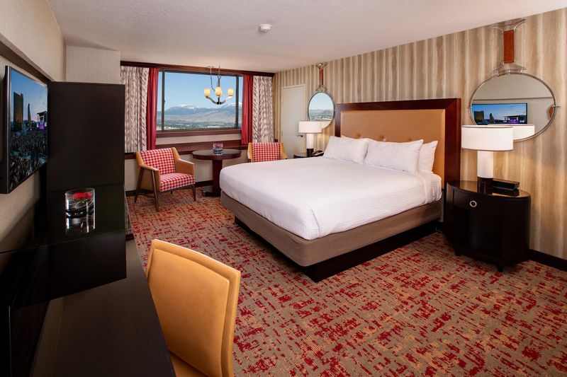 Rooms And Suites In The Resort Tower Rooms And Suites In The Resort Tower