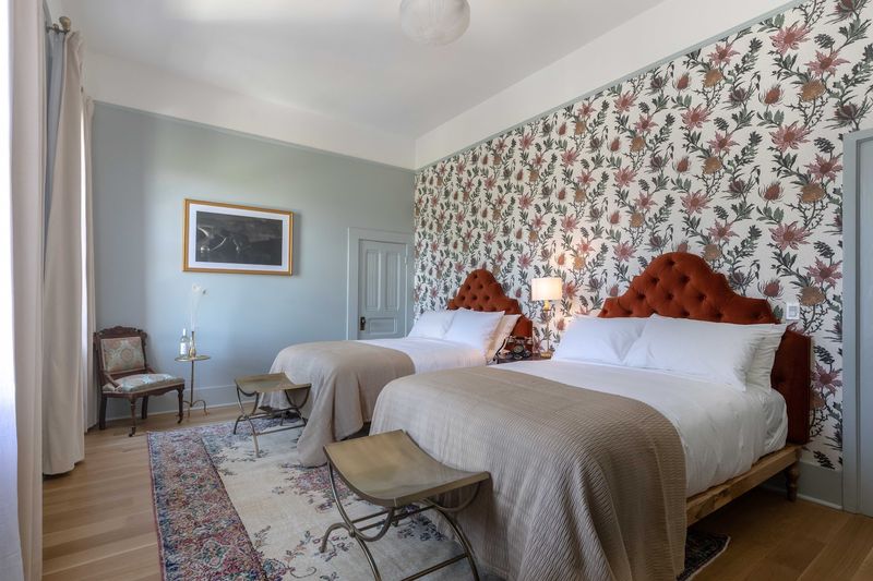 Rooms Furnished With Antiques Rooms Furnished With Antiques