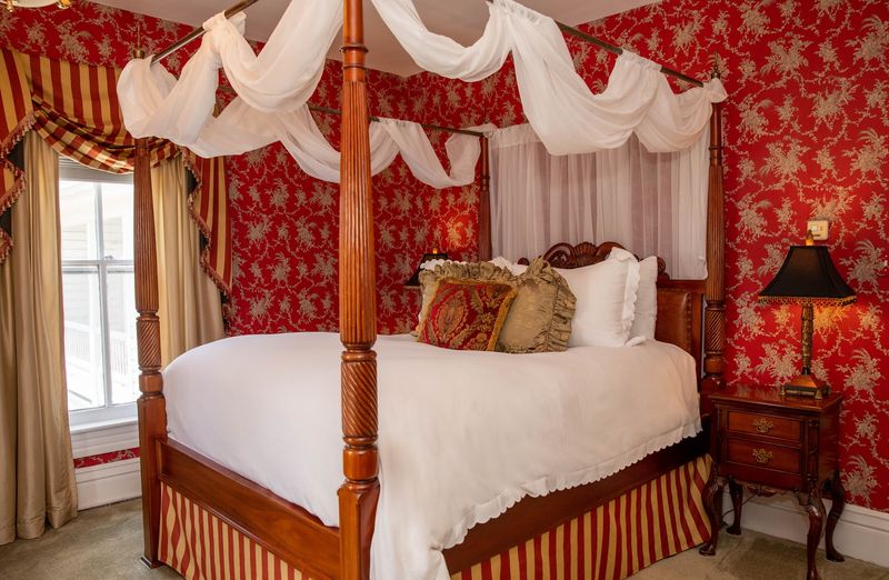 Rooms Straight Out of the 1800s