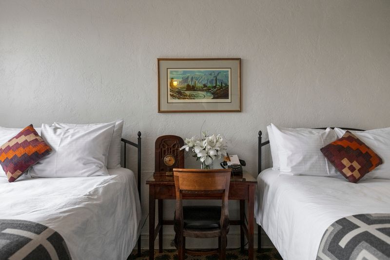 Rooms That Traded TVs For Vintage Radios