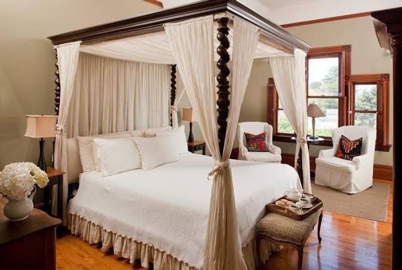 Rooms and Suites With Old-World Elegance Rooms and Suites With Old-World Elegance