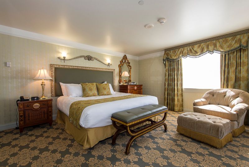 Rooms and Suites With a View Worth Booking Rooms and Suites With a View Worth Booking