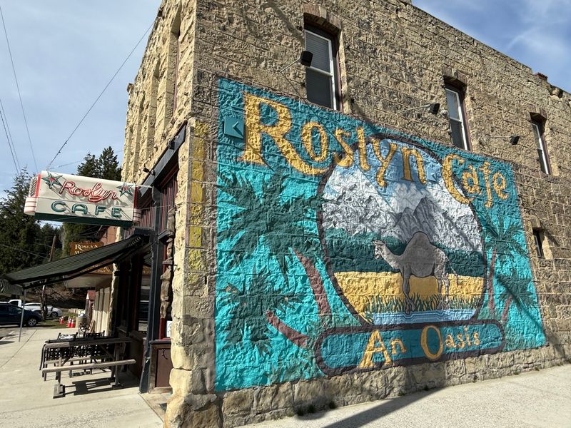 Roslyn Cafe, Roslyn