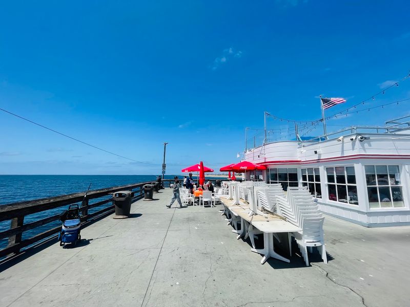 Ruby's Diner, Balboa Pier, Newport Beach Ruby's Diner, Balboa Pier, Newport Beach