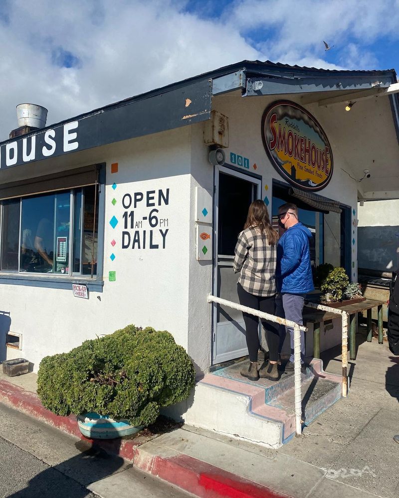 Ruddell's Smokehouse, Cayucos, California Ruddell's Smokehouse, Cayucos, California