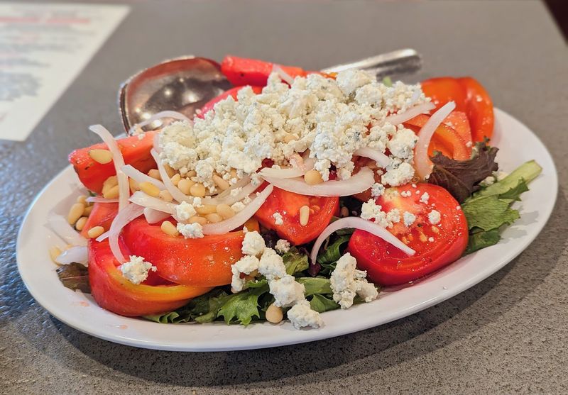 Salads Worth Ordering On Their Own