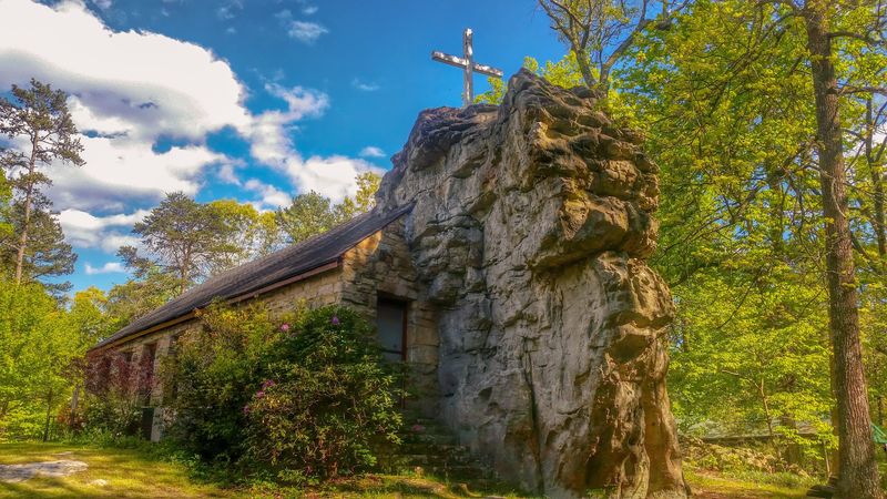 Sallie Howard Memorial Chapel, Mentone, Alabama