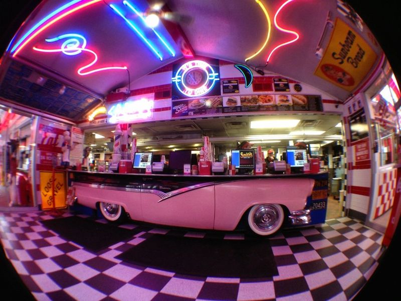 Sara's Restaurant, Erie