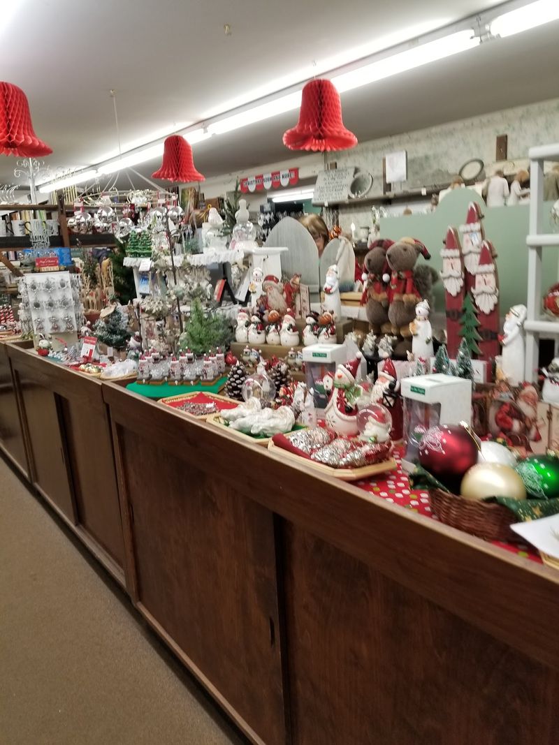 Seasonal Decorations for Every Holiday Seasonal Decorations for Every Holiday
