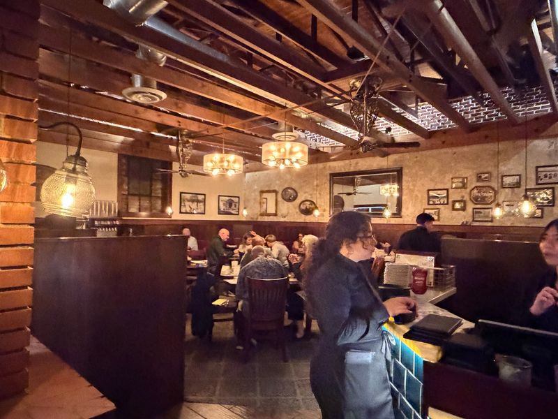 Service That Keeps Regulars Coming Back