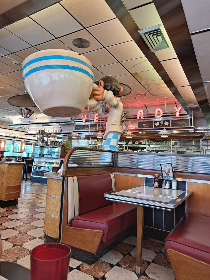 Service That Keeps the Coffee Coming